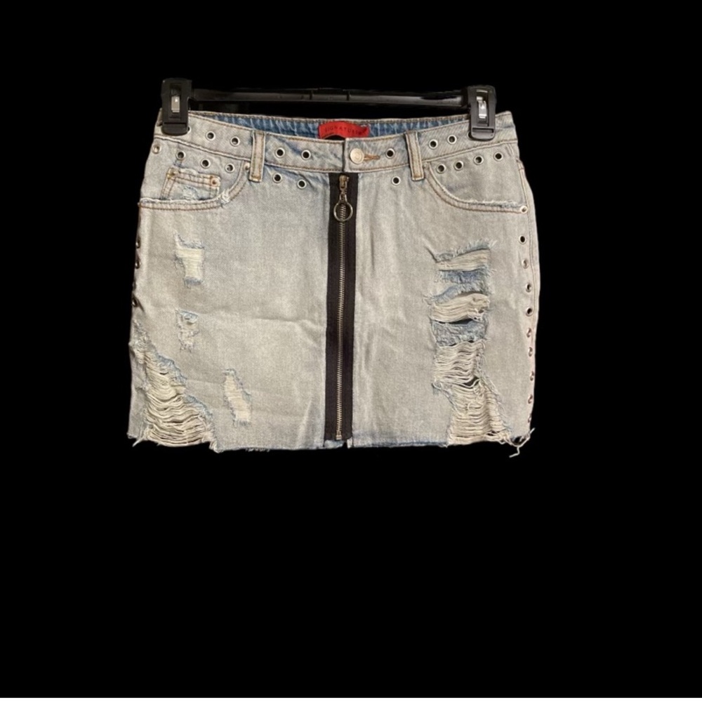Signature 8 Size Medium